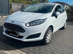 Weiß Gebraucht 2014 Ford Fiesta Kleinwagen | 4.350 € (Fairer Preis)