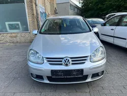 Reflexsilber metallic Gebraucht 2004 VW Golf IV Sportline Limousine | 4.300 € (Fairer Preis)