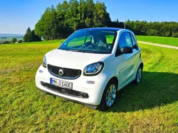 Weiß Gebraucht 2018 Smart ForTwo Electric Drive Coupé | 7.650 € (Fairer Preis)