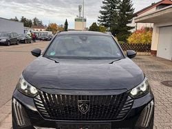 Schwarz Gebraucht 2024 Peugeot 2008 Allure SUV | 19.900 € (Superpreis)