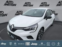 Weiß Gebraucht 2023 Renault Clio V Equilibre Limousine | 13.989 € (Fairer Preis)