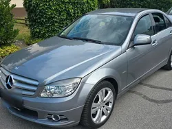 Silber Gebraucht 2007 Mercedes 200 Limousine | 7.000 €