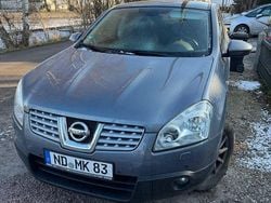 Grau Gebraucht 2010 Nissan Qashqai SUV | 5.500 € (Guter Preis)