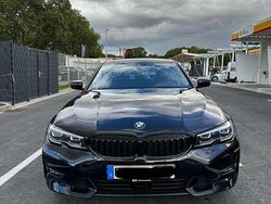 Schwarz Gebraucht 2020 BMW 320 Sport Line Limousine | 28.999 € (Fairer Preis)