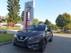 Braun Gebraucht 2020 Nissan Qashqai N-Connecta SUV | 18.550 € (Fairer Preis)