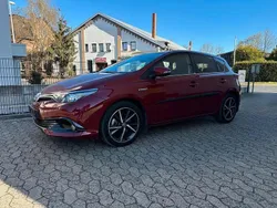Rot Gebraucht 2017 Toyota Auris Hybrid Edition-S Limousine | 14.300 € (Fairer Preis)