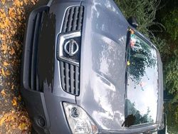 Grau Gebraucht 2009 Nissan Qashqai SUV | 4.200 € (Etwas zu teuer)