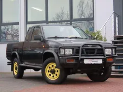 Schwarz Gebraucht 1997 Nissan PickUp Abholung | 3.900 €