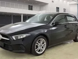 Nachtschwarz unilack Gebraucht 2019 Mercedes A180 Progressive Kleinwagen | 20.699 € (Superpreis)