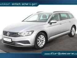 Silber Gebraucht 2023 VW Passat Kombi | 24.600 € (Guter Preis)