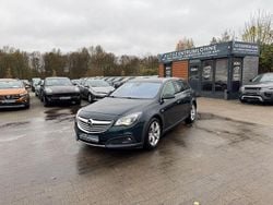Grün Gebraucht 2013 Opel Insignia Country Tourer Basis Kombi | 9.990 € (Teuer)