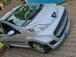 Silber Gebraucht 2009 Peugeot 107 Kleinwagen | 3.299 € (Etwas zu teuer)