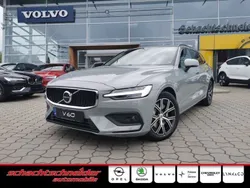 Vapour grey Gebraucht 2023 Volvo V60 Core Kombi | 35.890 € (Guter Preis)
