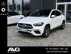 Weiß Gebraucht 2025 Mercedes GLA200 AMG line SUV | 45.800 € (Etwas zu teuer)