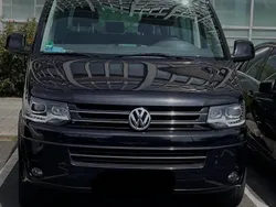 Schwarz Gebraucht 2011 VW Multivan Van / Kleinbus | 16.499 €