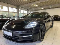 Tiefschwarzmetallic Gebraucht 2017 Porsche Panamera Limousine | 49.999 € (Teuer)