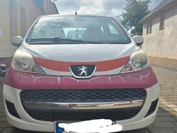 Weiß Gebraucht 2010 Peugeot 107 Kleinwagen | 2.500 € (Fairer Preis)