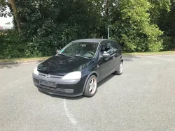 Schwarz Gebraucht 2001 Opel Corsa Kleinwagen | 980 € (Guter Preis)