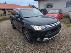 Schwarz Gebraucht 2015 Mitsubishi Outlander Top SUV | 8.000 € (Fairer Preis)