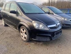 Schwarz Gebraucht 2006 Opel Zafira Edition Van / Kleinbus | 650 € (Superpreis)