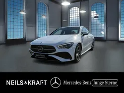 Polarweiß Gebraucht 2024 Mercedes CLA200 AMG Coupé | 35.450 € (Guter Preis)