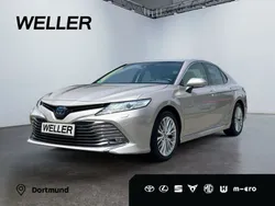 Bronze Gebraucht 2020 Toyota Camry Executive Limousine | 27.640 € (Fairer Preis)