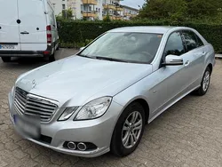 Silber Gebraucht 2009 Mercedes E200 Limousine | 7.800 € (Fairer Preis)