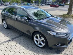 Grau Gebraucht 2015 Ford Mondeo Titanium Kombi | 13.750 € (Teuer)