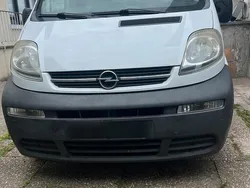 Silber Gebraucht 2006 Opel Vivaro Van | 1.550 € (Superpreis)