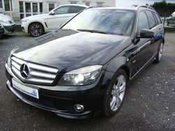Schwarz metallic Gebraucht 2009 Mercedes C250 AMG Kombi | 13.970 €