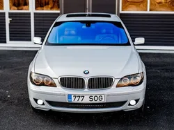 Silber Gebraucht 2007 BMW 750 Shadowline Limousine | 15.000 €