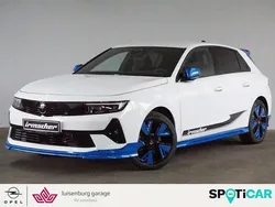 Weiß Gebraucht 2024 Opel Astra Limousine | 26.985 € (Superpreis)