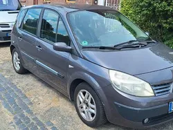 Beige Gebraucht 2005 Renault Scénic II Authentique Van / Kleinbus | 800 € (Superpreis)
