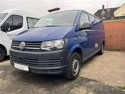 Blau Gebraucht 2017 VW T6 Comfortline Van | 7.500 €