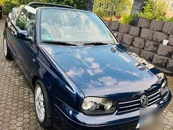 Blau Gebraucht 2002 VW Golf Cabriolet Highline Cabrio | 8.550 €