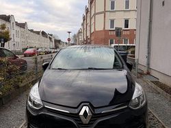 Schwarz Gebraucht 2018 Renault Clio IV LIMITED Kleinwagen | 8.200 € (Fairer Preis)