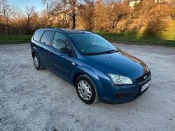 Blau Gebraucht 2005 Ford Focus Kombi | 800 € (Guter Preis)