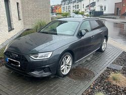 Grau Gebraucht 2020 Audi A4 Kombi | 20.999 € (Guter Preis)