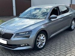 Grau Gebraucht 2016 Skoda Superb Style Limousine | 14.500 € (Fairer Preis)