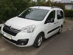 Weiß Gebraucht 2017 Citroën Berlingo XTR Van / Kleinbus | 7.990 € (Guter Preis)