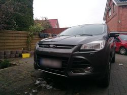 Grau Gebraucht 2015 Ford Kuga Titanium SUV | 6.300 € (Guter Preis)