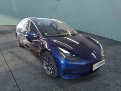 Blau Gebraucht 2022 Tesla Model 3 Limousine | 28.540 € (Fairer Preis)