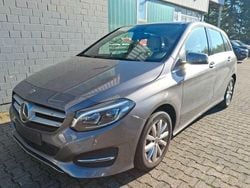 Grau Gebraucht 2018 Mercedes B220 Style Van / Kleinbus | 17.300 € (Superpreis)