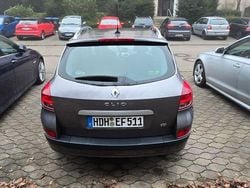 Grau Gebraucht 2012 Renault Clio IV Limousine | 3.500 € (Fairer Preis)