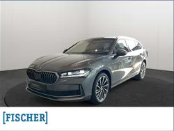 Grau Gebraucht 2024 Skoda Superb LAURIN & KLEMENT Kombi | 47.870 €