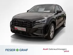 Brillantschwarz Gebraucht 2024 Audi Q2 Ambiente SUV | 28.990 € (Guter Preis)