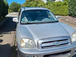 Grau Gebraucht 2005 Hyundai Santa Fe SUV | 2.700 € (Etwas zu teuer)