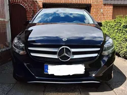 Schwarz Gebraucht 2017 Mercedes B180 Van / Kleinbus | 9.400 € (Guter Preis)
