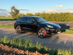 Schwarz Gebraucht 2011 Porsche Cayenne Turbo SUV | 31.958 €
