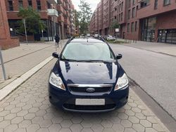 Blau Gebraucht 2010 Ford Focus Titanium Kombi | 4.000 € (Fairer Preis)